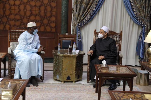 شيخ الأزهر: تراث المسلمين وتاريخهم يزخر بمواطن الفخر وأسباب التقدم والفلاح