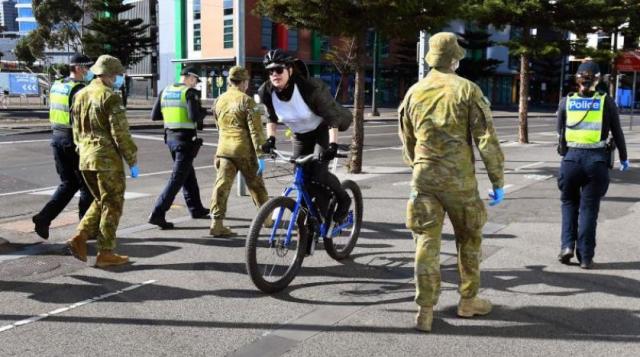 الحكومة الأسترالية تلجأ إلى الجيش لفرض إجراءات «قيد الحركة»
