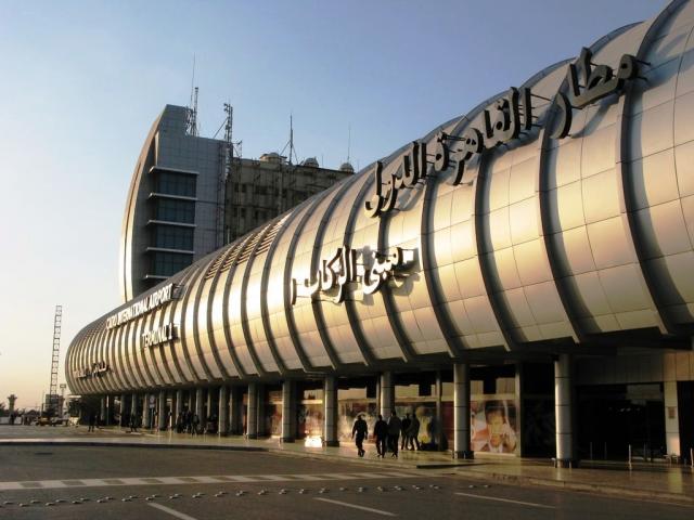 ضبط 4100 قرص مخدر مع راكب فلسطيني بمطار القاهرة الدولي