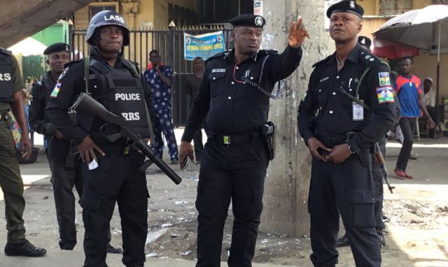 عصابة مسلحة تختطف 8 تلاميذ ومعلمهم شمال نيجيريا