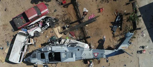 سقوط طائرة عسكرية مكسيكية تقل مسؤولًا حكوميًا (فيديو)