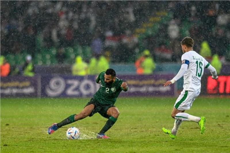 صورة من مباراة العراق والسعودية