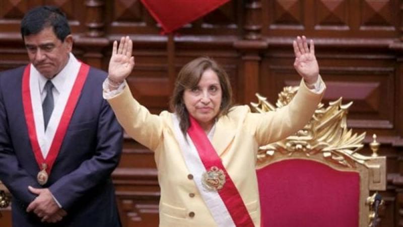 رئيسة بيرو تؤكد أنها لن تستقيل وتعتذر عن سقوط قتلى جراء الاحتجاجات
