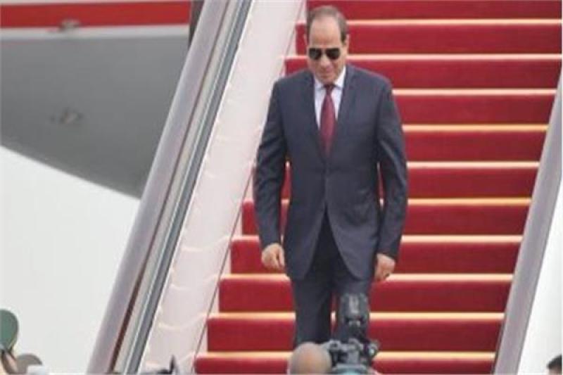 في أول زيارة لرئيس مصري.. السيسي يصل أرمينيا