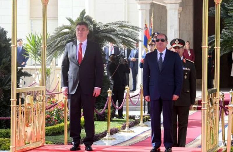 الرئيس السيسي ونظيره الكرواتي يتوافقان على تكثيف جهود المجتمع الدولي لتهدئة الأوضاع بين فلسطين وإسرائيل