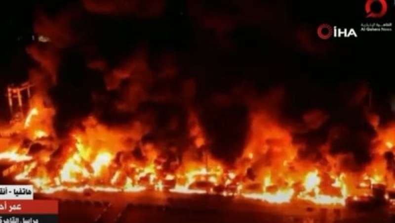 حريق هائل فى ميناء إسكندرون التركى ومخاوف من حدوث تسونامى (فيديو)