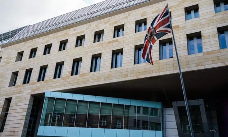 الاستماع إلى جاسوس عمل لصالح روسيا بالسفارة البريطانية في برلين