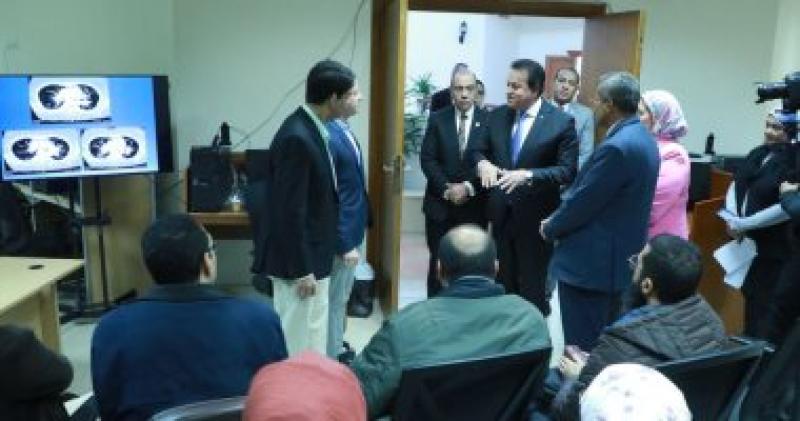 وزير الصحة يشهد المحاضرة