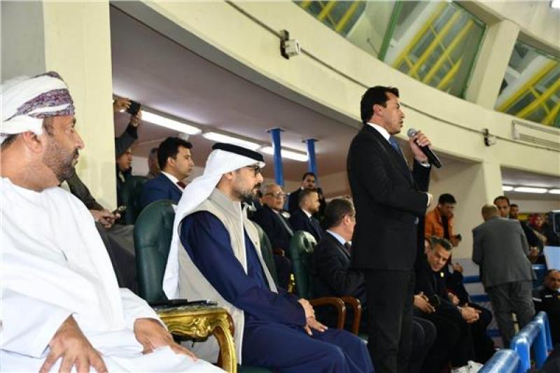 وزير الشباب والرياضة في حفل افتتاح البطولة العربية للكرة الطائرة