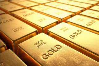 الذهب يهبط 1.7% بفعل توقعات...