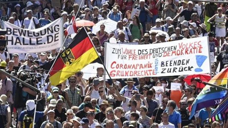 متظاهر في برلين