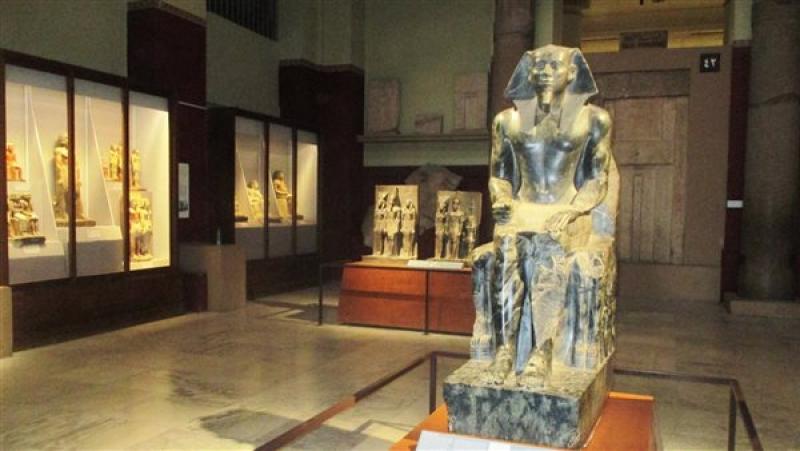 10 صور مختلفة ترصد قاعات العرض بالمتحف المصري بالتحرير