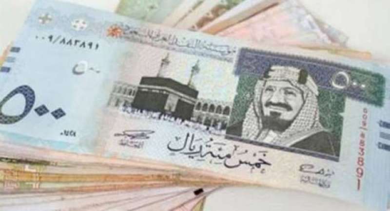 الهدوء يحيط بسعر الريال السعودي في مصر الثلاثاء