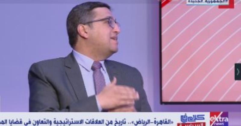 الدكتور أسامة السعيد مدير تحرير جريدة الأخبار