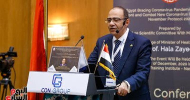 الدكتور حسام حسنى رئيس اللجنة العلمية لمكافحة كورونا بوزارة الصحة والسكان