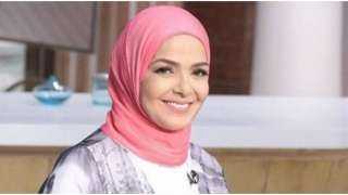 بين الأنانية والعطاء.. منى عبدالغني...