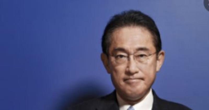 رئيس وزراء اليابان يعلن إقالة نجله الأكبر من منصبه كسكرتير تنفيذى