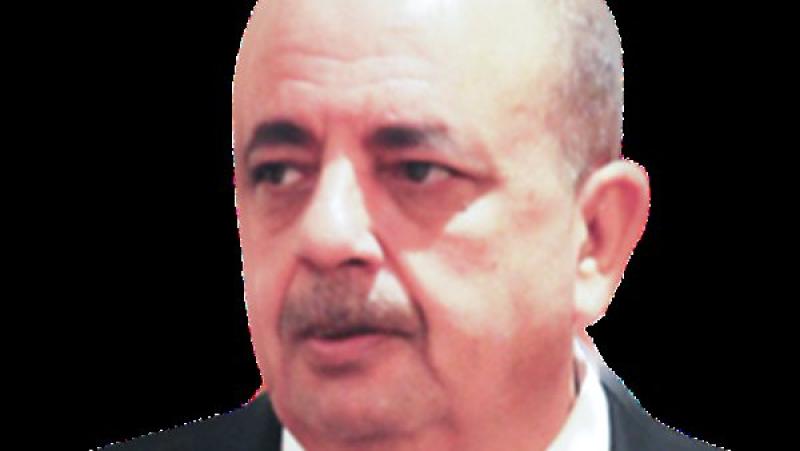 شريف الشافعي «البحث عن جوهر الشعر».. قراءة في ديوان «الأعمال الكاملة لإنسان آلي»