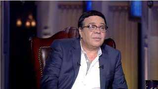 أحمد آدم يواسى أنجلينا جولى...