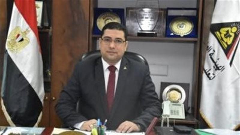 الدكتور عاشور عمري