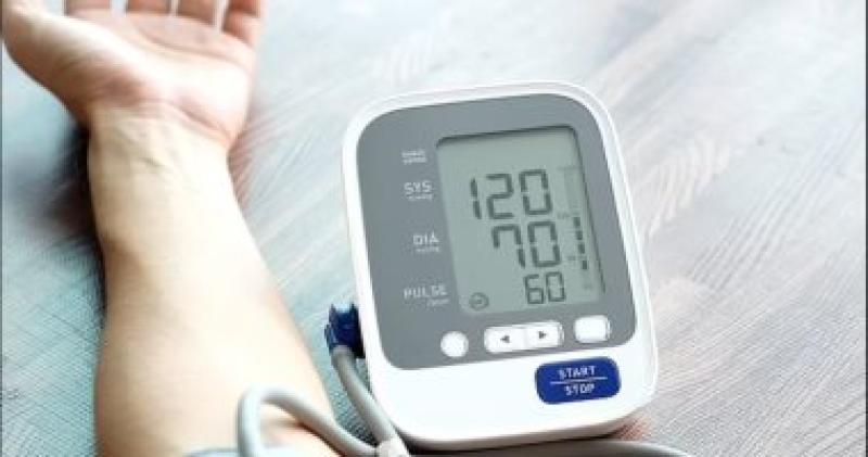 العوامل التي تزيد من خطر إصابتك بارتفاع ضغط الدم
