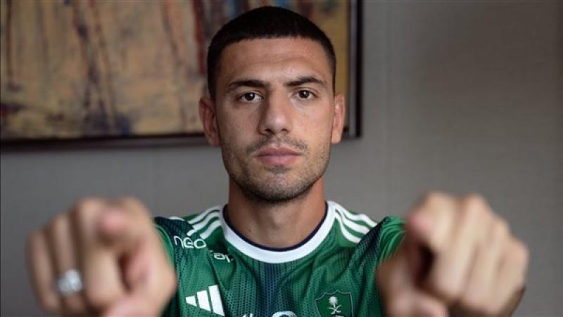 رسميًا.. أهلي جدة يضم مدافع أتالانتا
