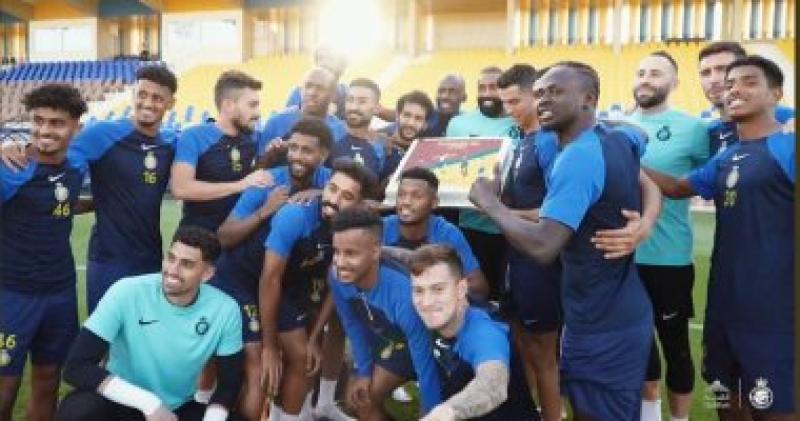 احتفال لاعبو النصر برونالدو