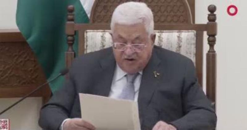 أبو مازن: الشعب الفلسطينى سيبقى صامدا على أرضه ولن يرحل