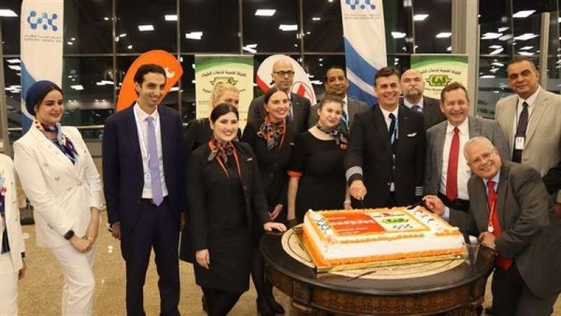 مطار سفنكس الدولي يستقبل أولى رحلات شركة إيزي جيت القادمة من لندن