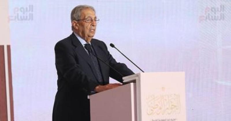 عمرو موسى