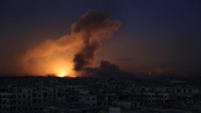 سياسة  دوي انفجارات في دمشق نتيجة قصف إسرائيلي