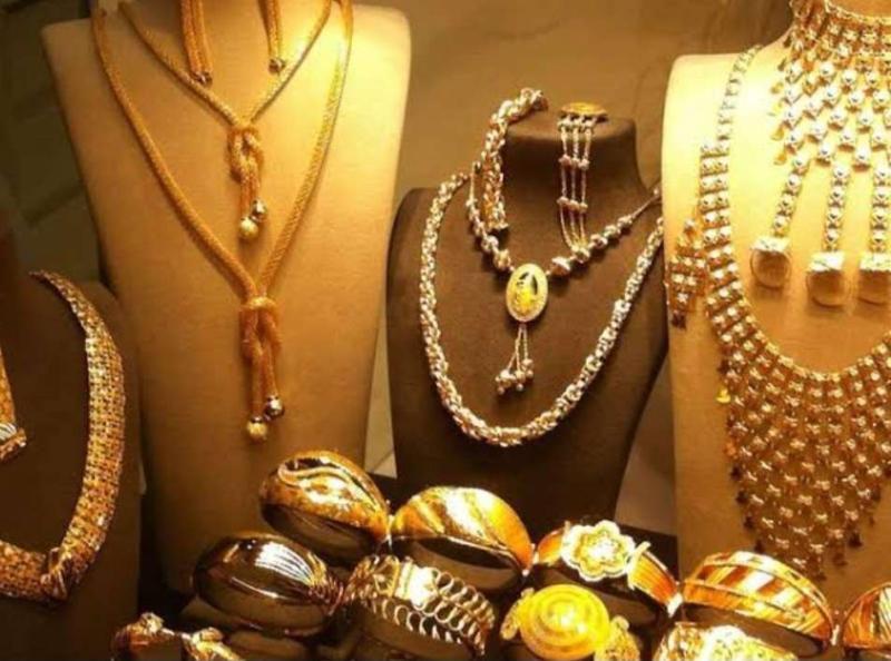 الذهب يعاود ارتفاعه تأثرا بأحداث الحوثيين