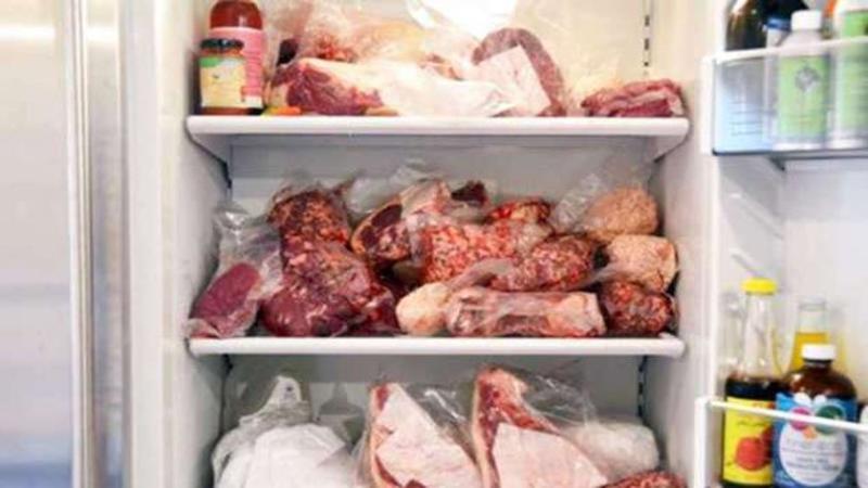 توجد في اللحوم.. علماء يحذرون من مواد دقيقة بالبروتينات تسبب السرطان