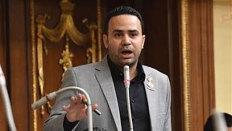 محمود بدر مهاجما وزير التموين: كل عام يتم القبض على موظفينك بتهمة الفساد