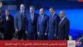 الرئيس السيسي يلتقط صورة تذكارية...
