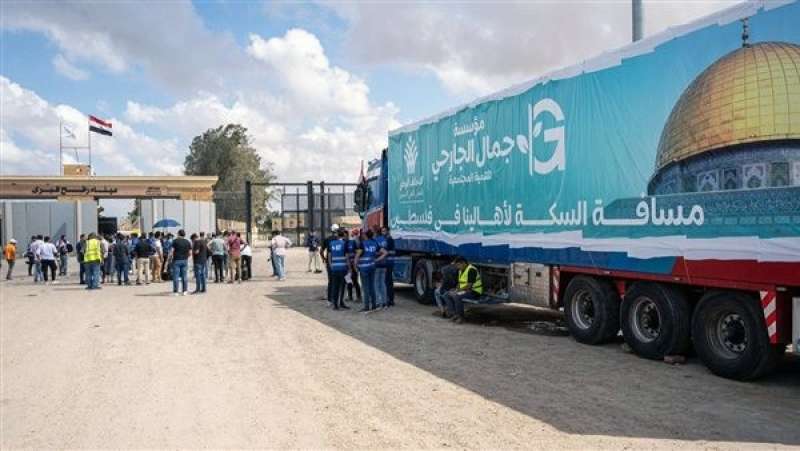 أبوالهول: أهالى المحتجزين الإسرائيليين تظاهروا أمام  كرم أبوسالم  لمنع دخول المساعدات
