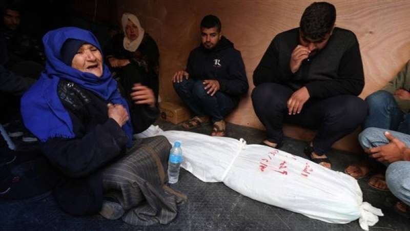 حماس تعلن العثور على 100 شهيد بعد انسحاب قوات الاحتلال