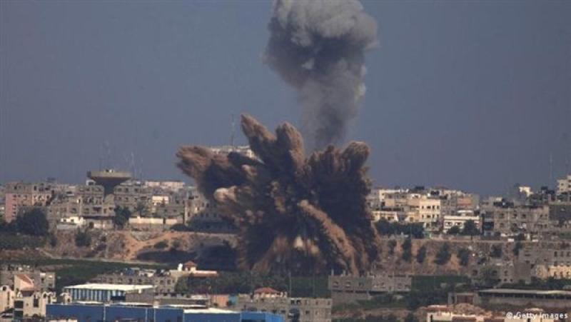باحث سياسي يعلن ملامح صفقة الهدنة المؤقتة في قطاع غزة