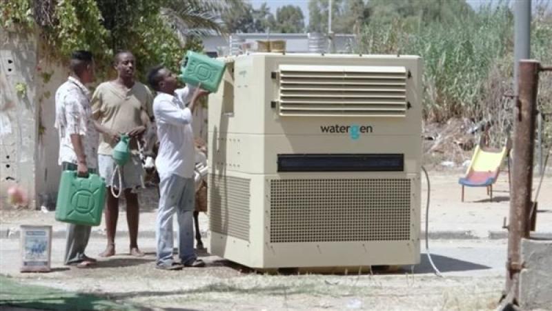 مشروع مصري ياباني خارق لاستخلاص المياه من الهواء.. فيديو