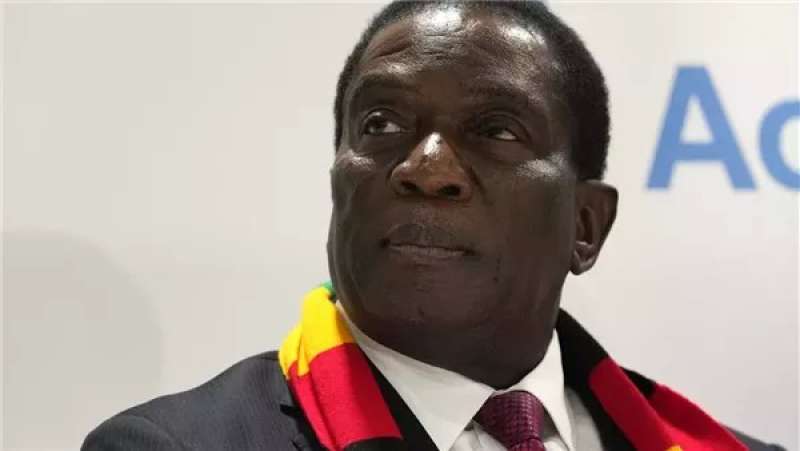 قنبلة تجبر رئيس زيمبابوي على إلغاء رحلته إلى شلالات فيكتوريا