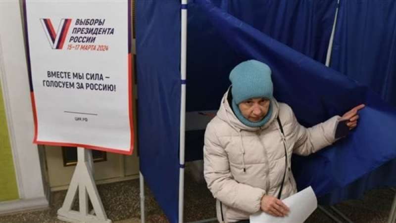 الروس يدلون بأصواتهم في الانتخابات الرئاسية.. وارتفاع نسب المشاركة إلى 57%