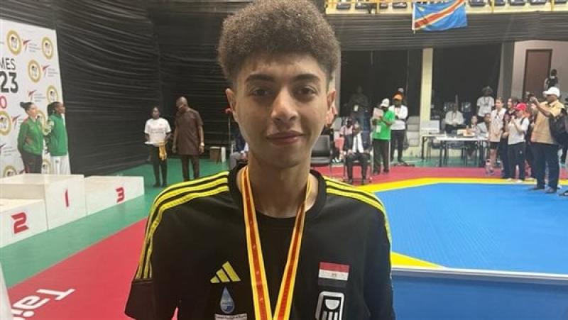معتز عاصم بطل التايكوندو