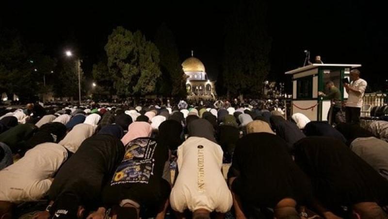 الأوقاف الفلسطينية: 40 ألفا يؤدون صلاتي العشاء والتراويح في المسجد الأقصى