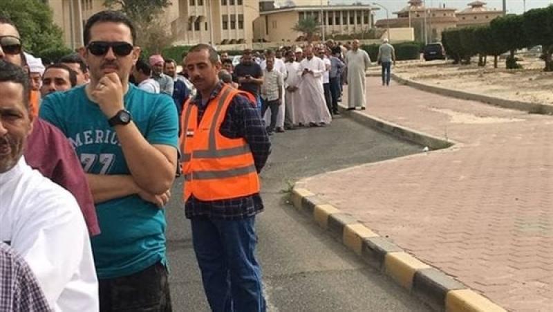 الكويت تنهى أزمة استقبال العمالة المصرية، فتح باب الحصول على التصاريح بهذا الشرط