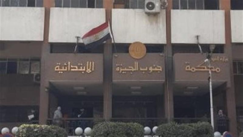 المشدد 3 سنوات للمتهم بسرقة هاتف مسن من أمام جامعة القاهرة