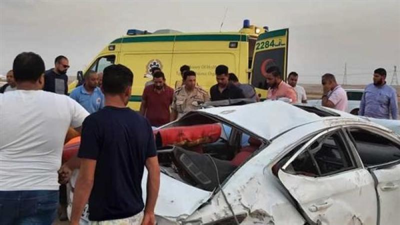 إصابة 4 أشخاص بحادث انقلاب سيارة في حدائق الأهرام
