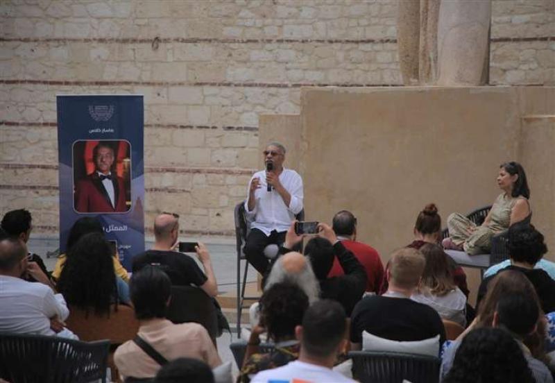 من مسرح الشركات إلى الشاشة.. سيد رجب يتحدث عن مسيرته الفنية في مهرجان الإسكندرية