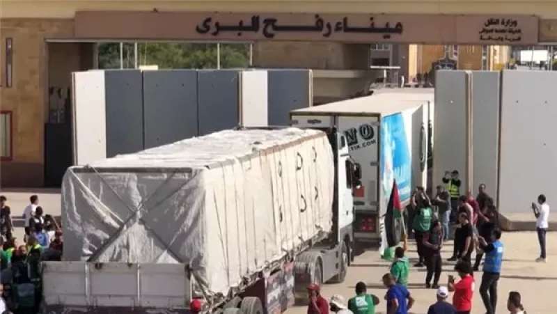 نداء من غزة لزيادة المساعدات الإنسانية:  نحتاج 1000 شاحنة يوميًا