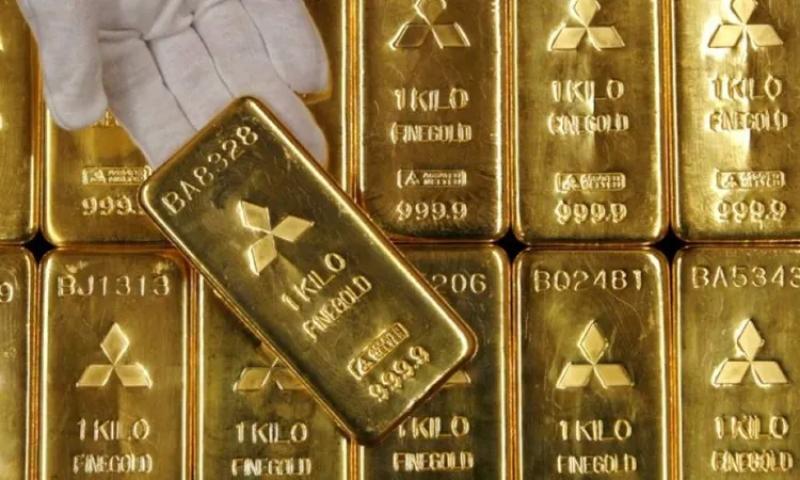 مستثمرون يتوقعون أسعار الذهب في 2024
