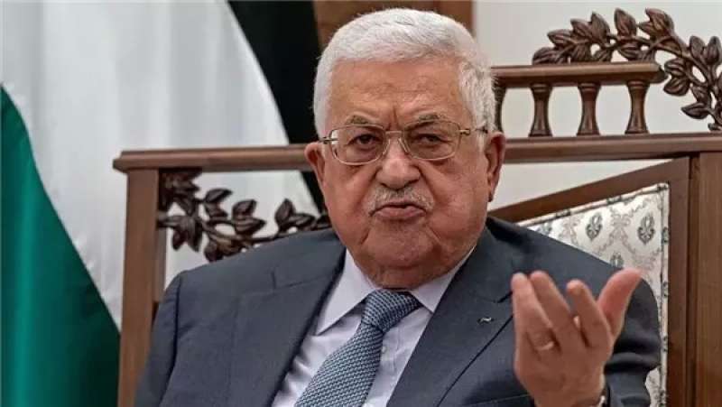 مستشار الرئيس الفلسطيني يوجه رسالة شديدة اللهجة لحركة حماس